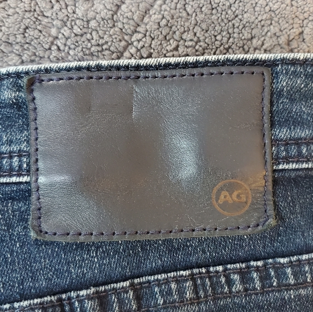 AG Everett Slim Straight Cloud Soft Denim Jeans - Picture 9 of 15